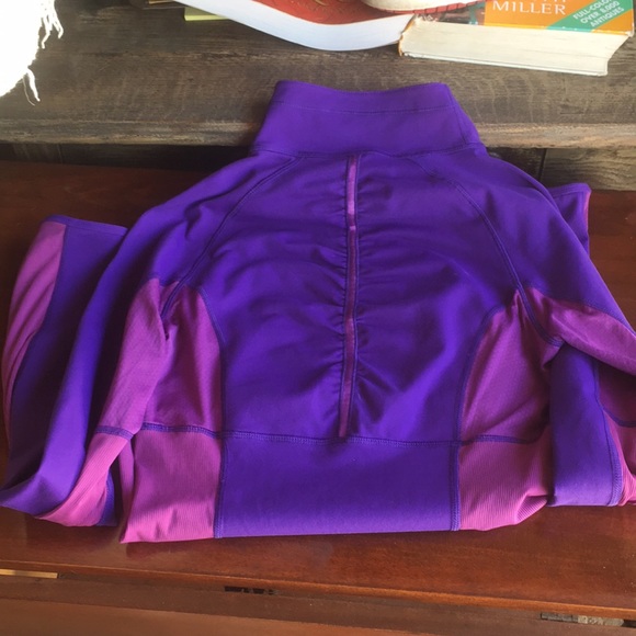 Lululemon athletic jacket - Picture 4 of 7